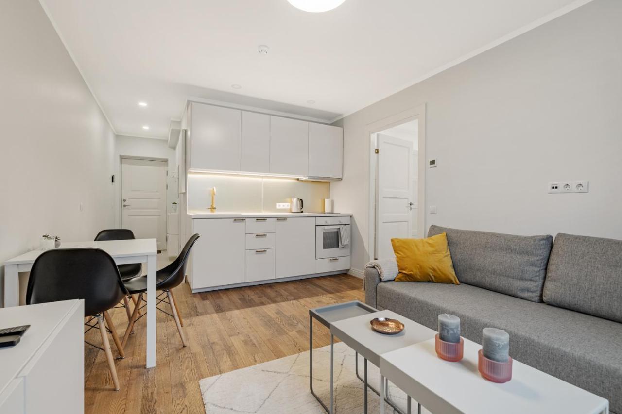 Charming 1Br In Superb Location, Free Parking & Wi-Fi Apartment Tallinn Exterior photo